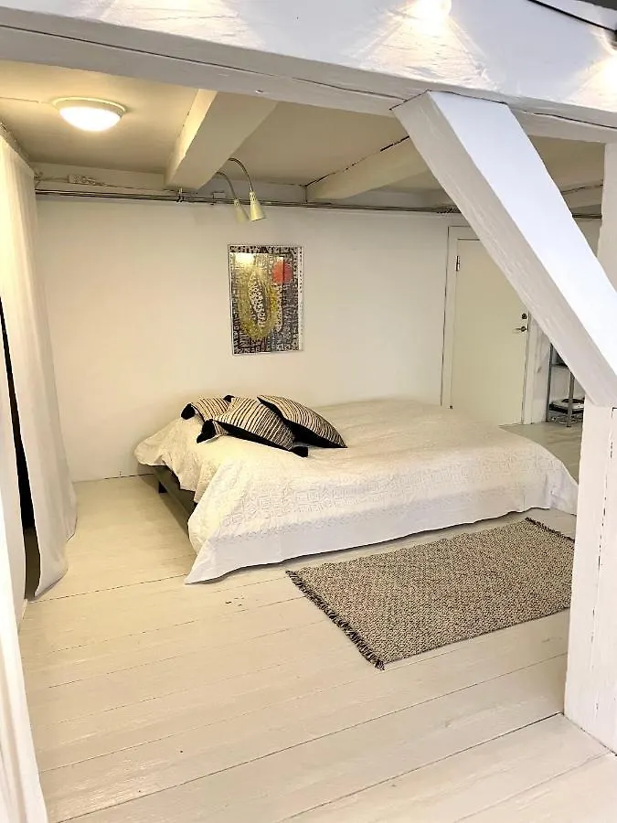 A Charming And Beautiful Oasis In The Heart Of Copenhagen Apartment